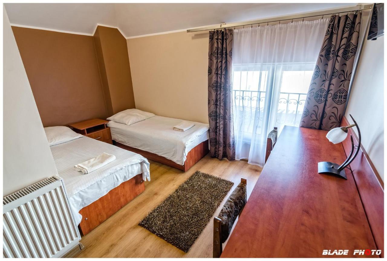 Hotel Warka Ngoại thất bức ảnh