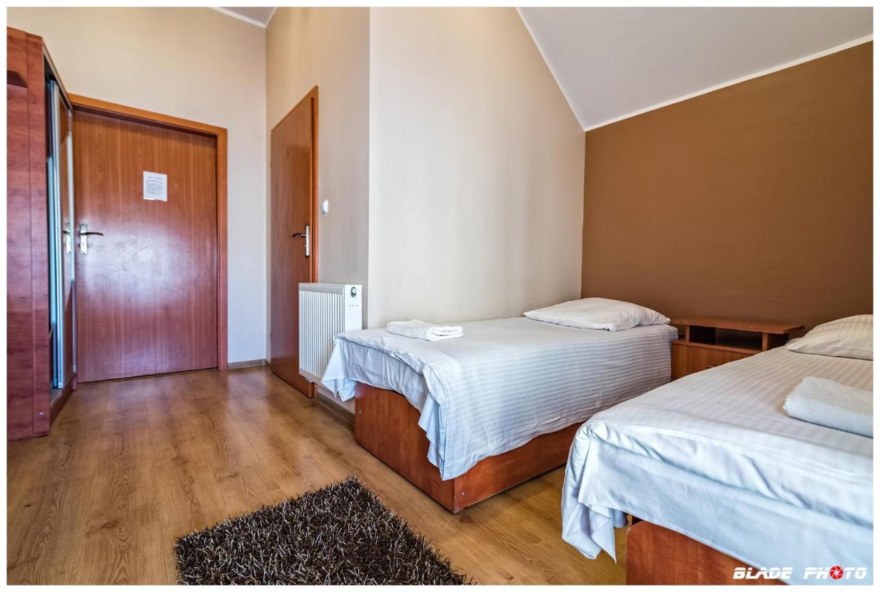 Hotel Warka Ngoại thất bức ảnh